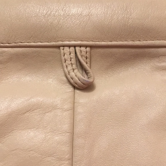 Cream white vintage leather clutch - Picture 6 of 6